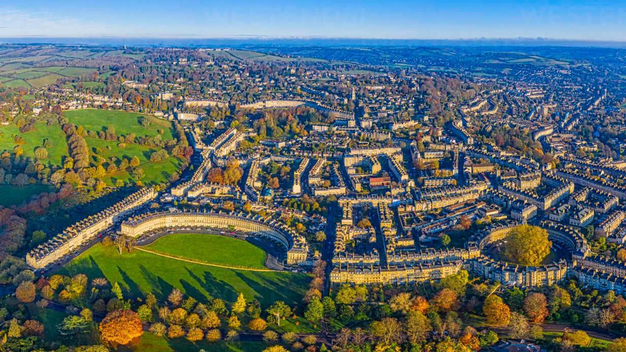 Beautiful Townhouse Next To Royal Victoria Park And Botanical Gardens Within Easy Walking Distance To Bath City Centre Exterior foto